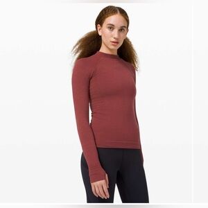 Lululemon long sleeve shirt size medium